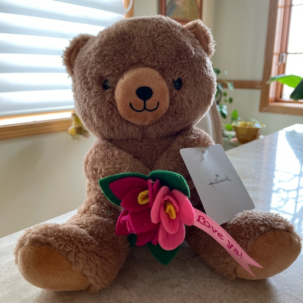 NWT Hallmark Stuffed Bear with Flowers “Love Ya”